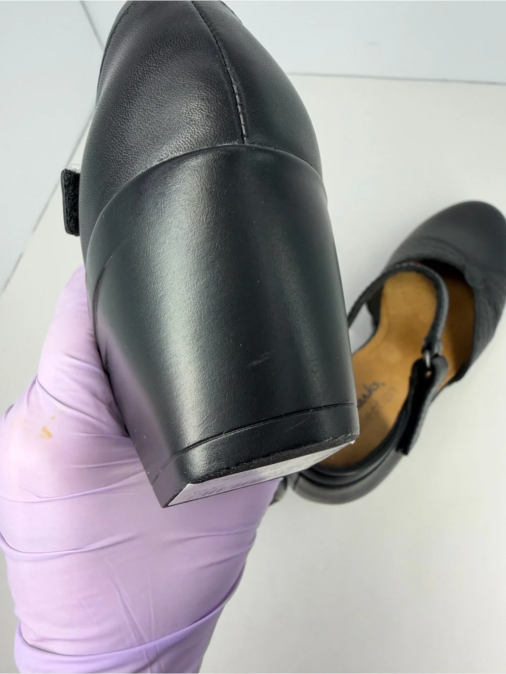 Clarks Emily Rae Pumps Black Leather Size 5M - Picture 15 of 16